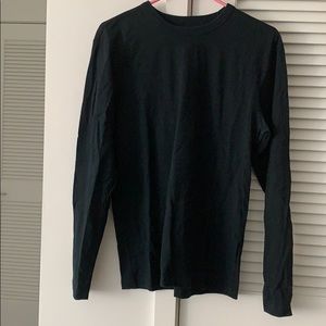 NEW NEVER WORN SONOMA Black T-Shirt (S)